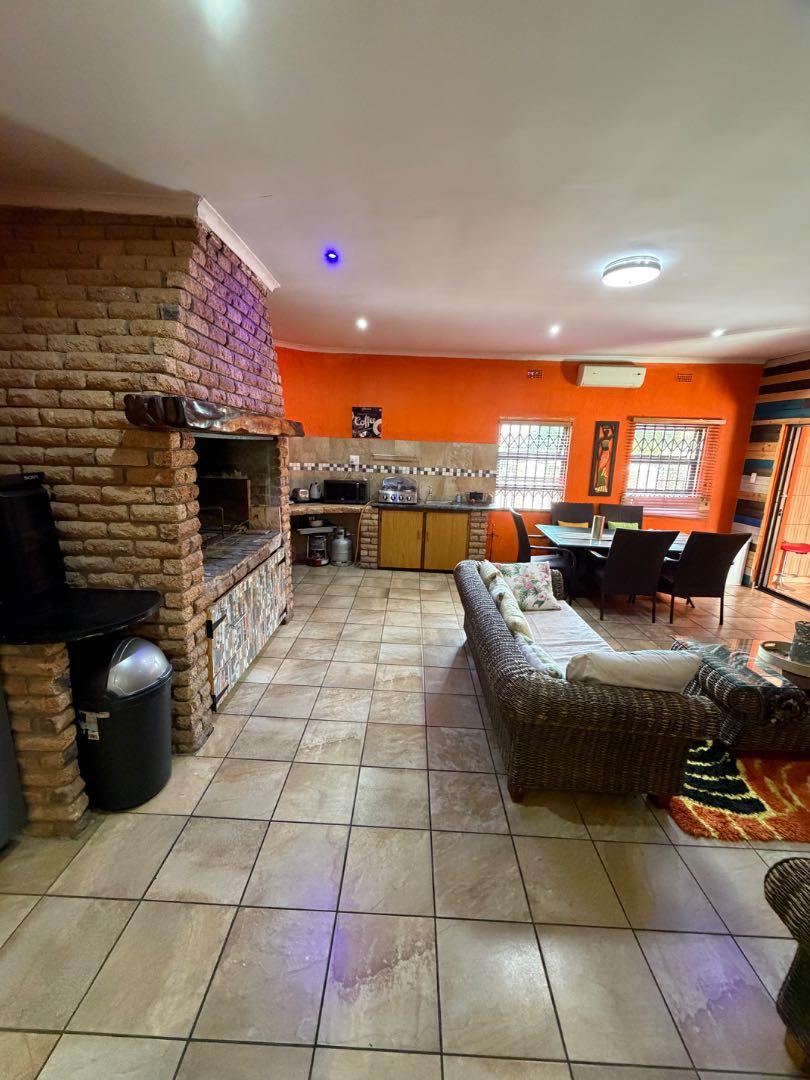 5 Bedroom Property for Sale in Elim Western Cape